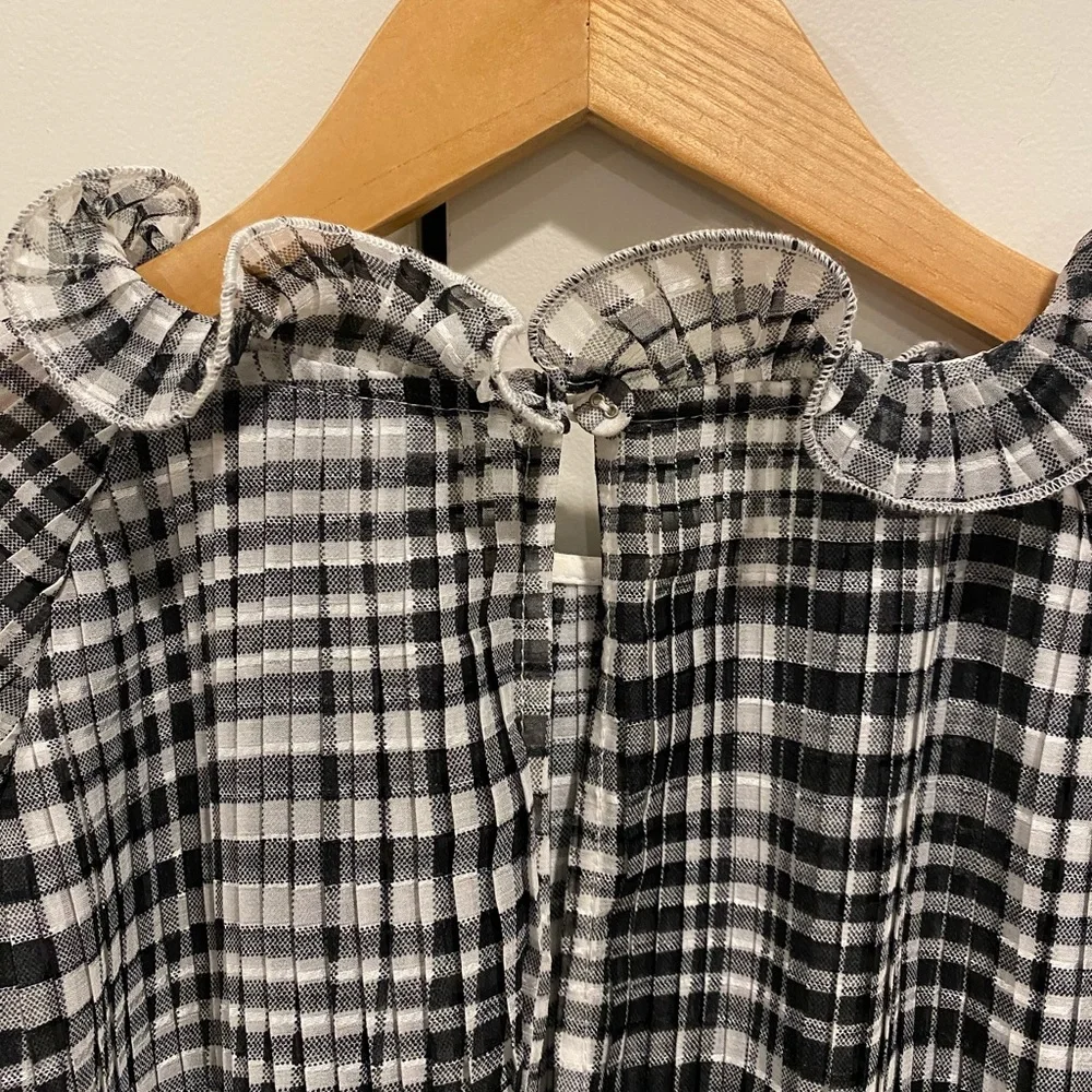 C/MEO Collective Ruffle Top - Picture 8 of 9